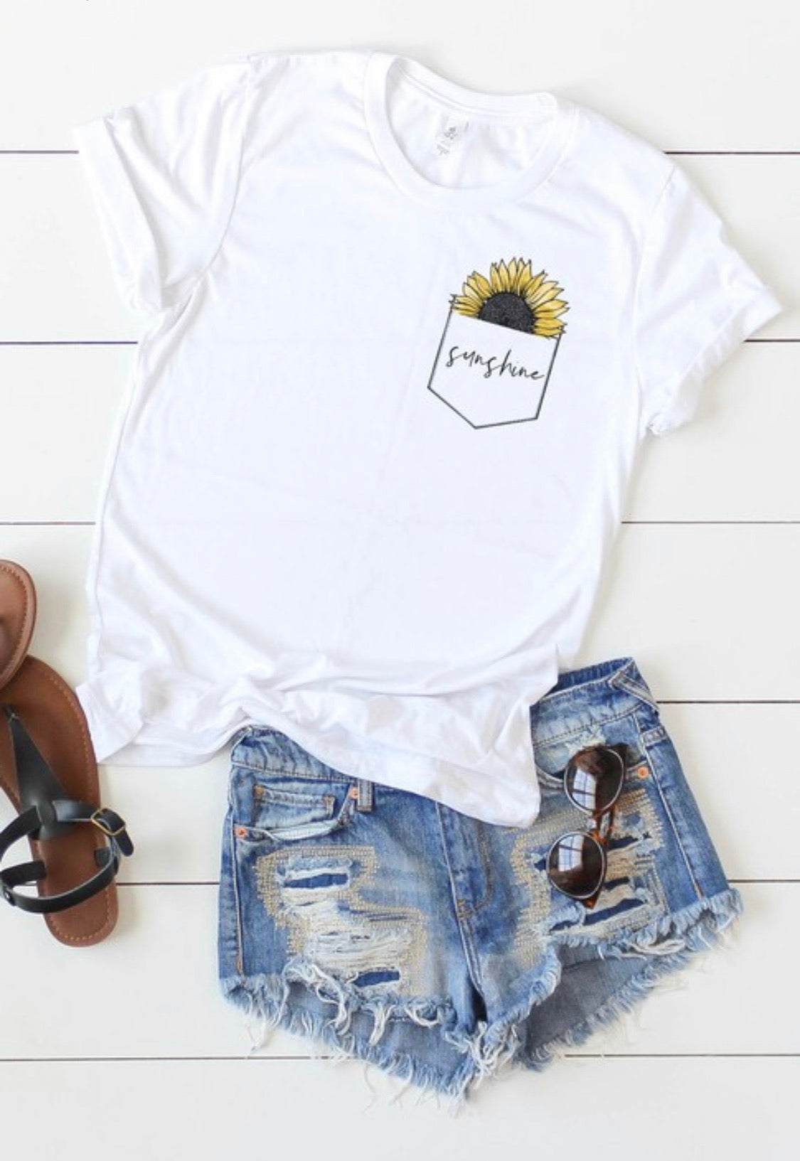 Pocket Full of Sunshine Graphic Tee