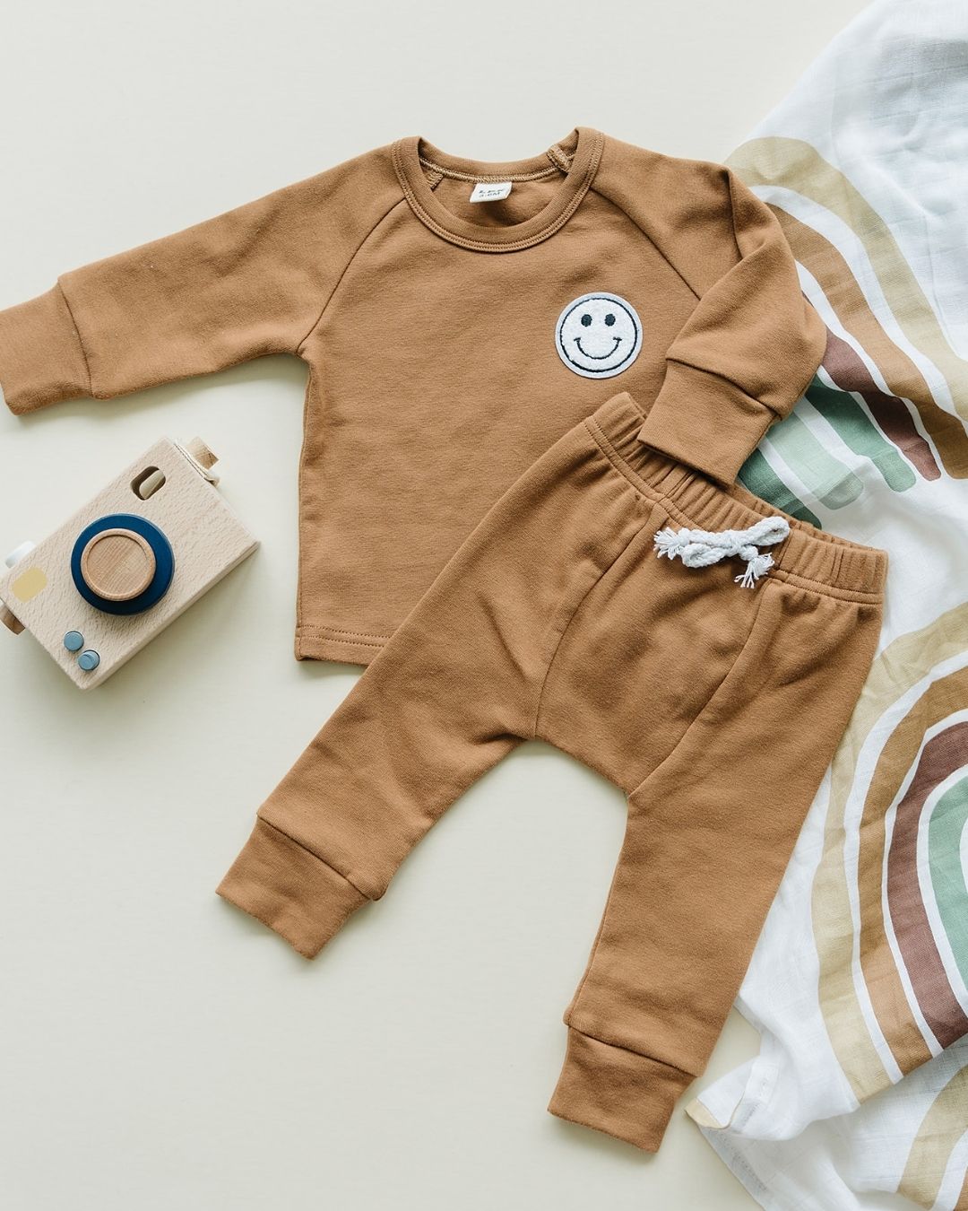 Lounge Set | Smiley Brown